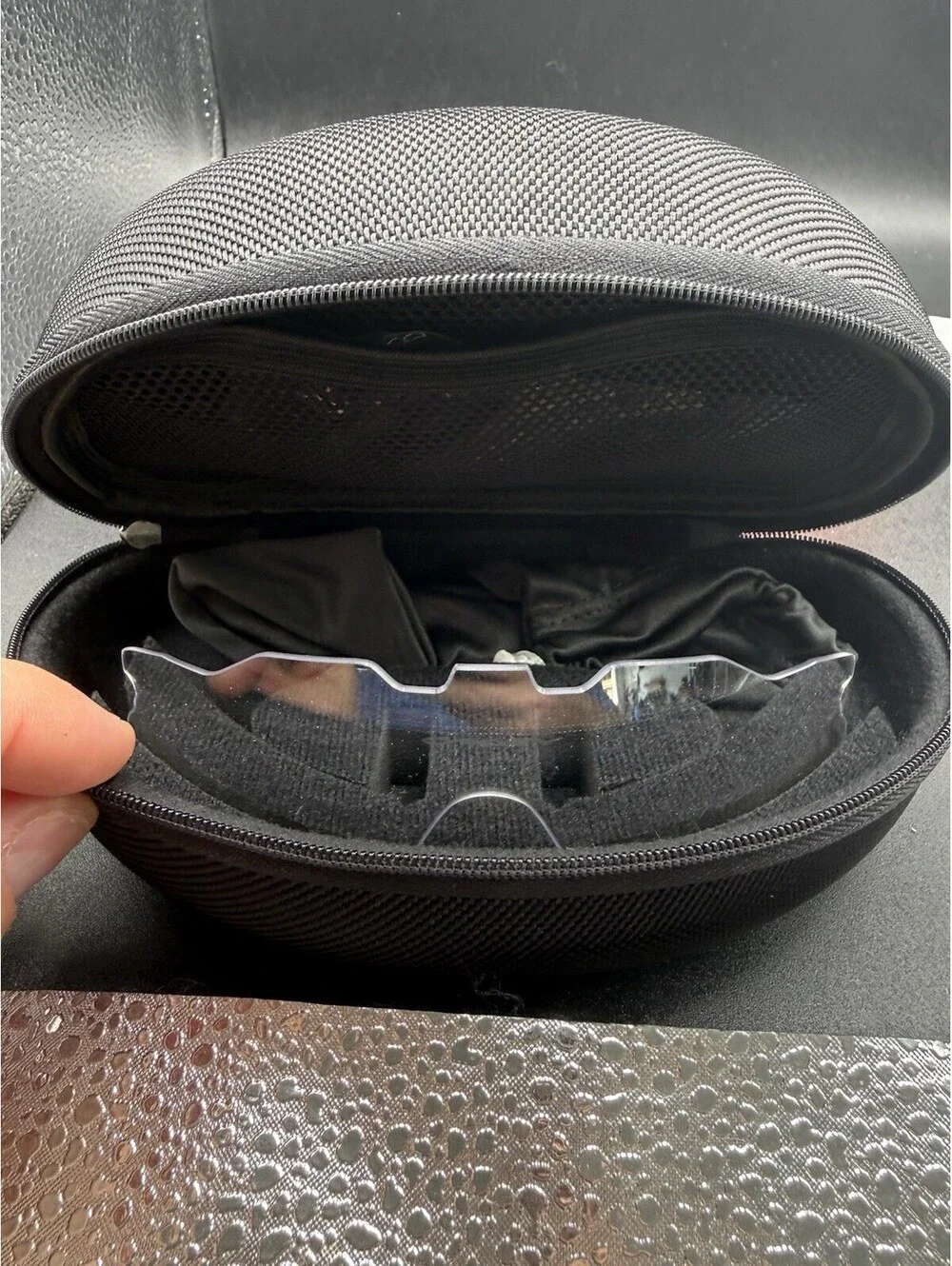 OAKLEY RADAR PACE POLISHED BLACK PRIZM ROAD CLEAR BLUETOOTH CONNECT SUNGLASSES